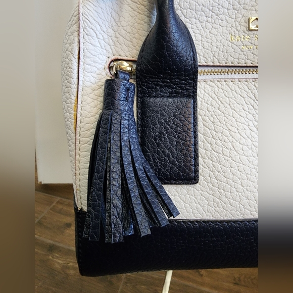 Kate Spade Southport Avenue Satchel - Picture 4 of 13